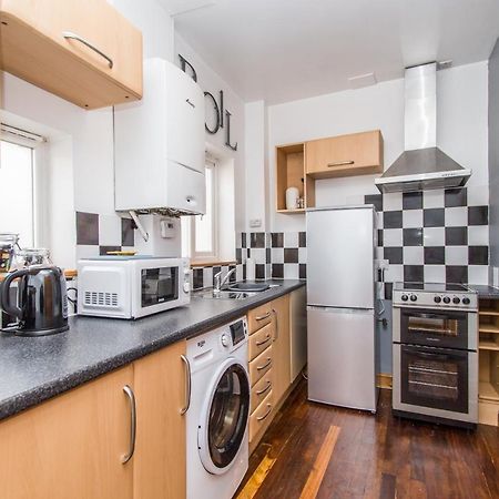 Apartamento The Old Dairy Mill Street Crediton Exterior foto