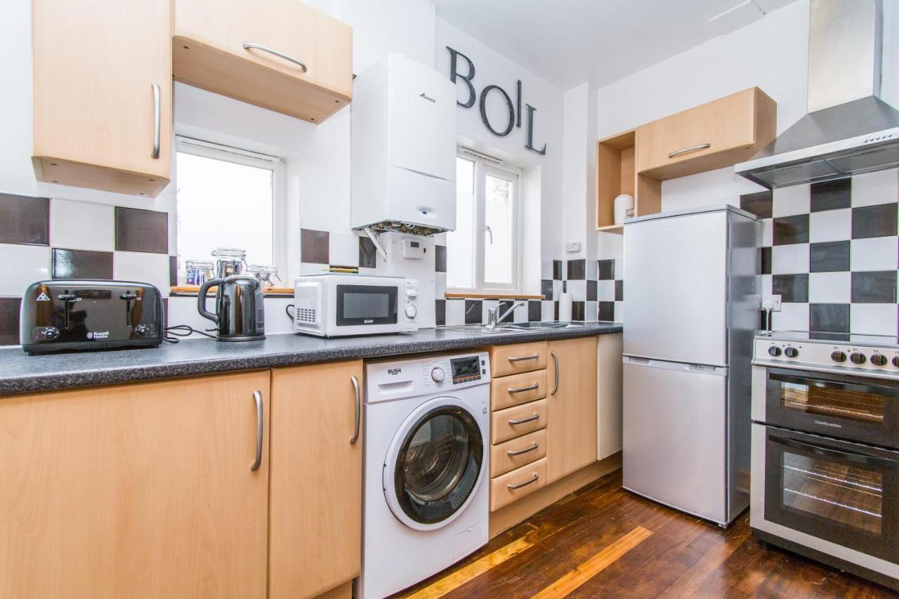 Apartamento The Old Dairy Mill Street Crediton Exterior foto